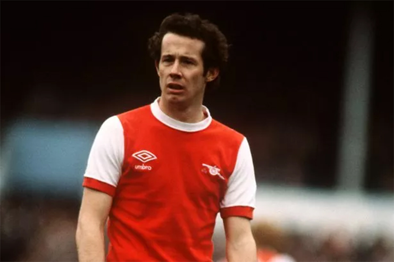 cau-thu-arsenal-liam-brady