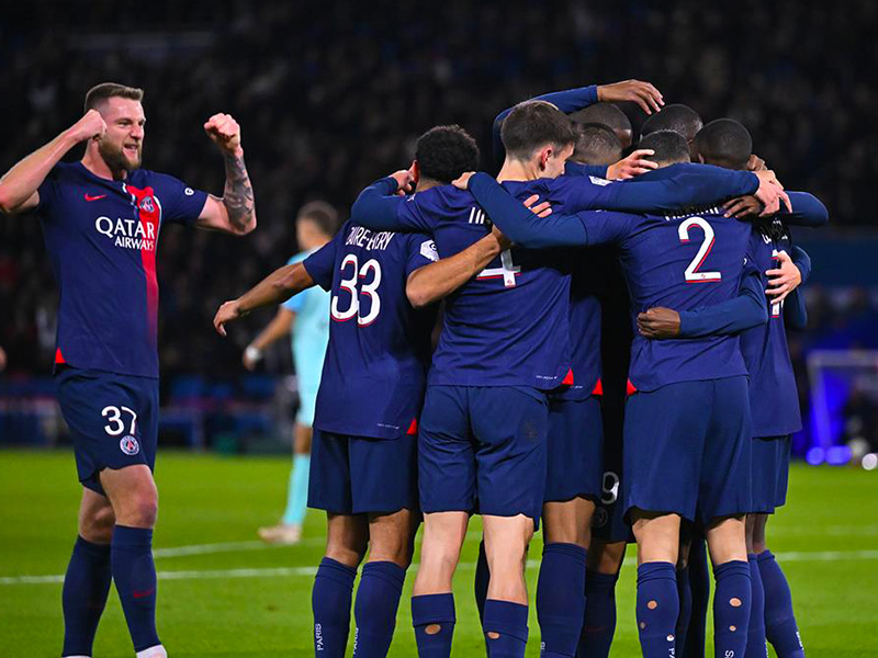 Soi kèo Milan vs PSG lúc 3h00 ngày 8/11/2023