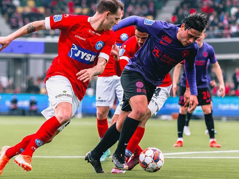 Soi kèo Silkeborg vs Midtjylland lúc 1h00 ngày 28/11/2023