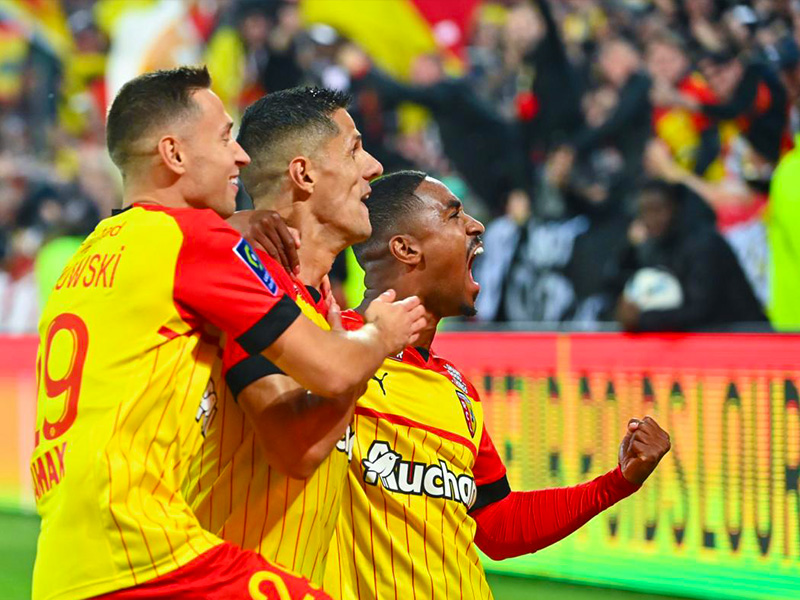 Soi kèo Montpellier vs Lens lúc 3h00 ngày 9/12/2023