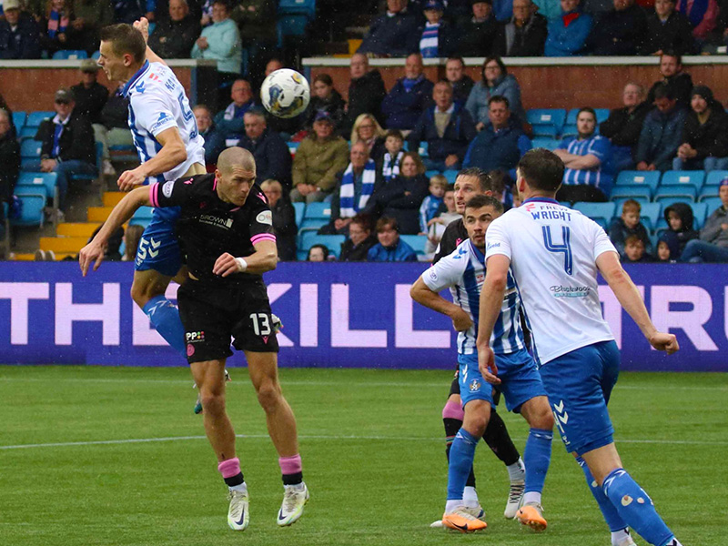 Soi kèo St Mirren vs Kilmarnock lúc 2h45 ngày 28/12/2023