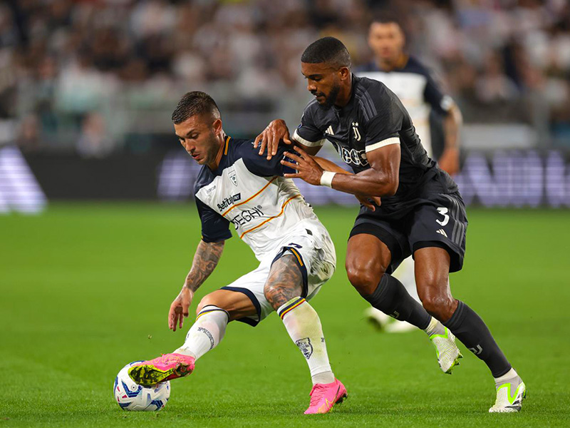 Soi kèo Lecce vs Juventus lúc 2h45 ngày 22/1/2024