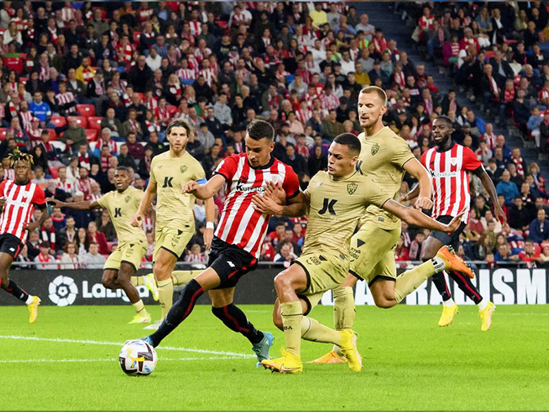 Soi kèo Almeria vs Bilbao lúc 3h00 ngày 13/2/2024