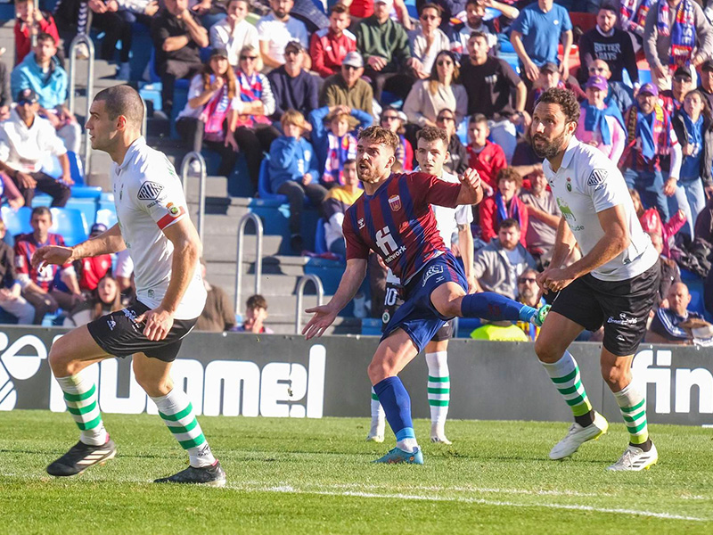 Soi kèo Racing Santander vs Eldense lúc 3h00 ngày 25/3/2024