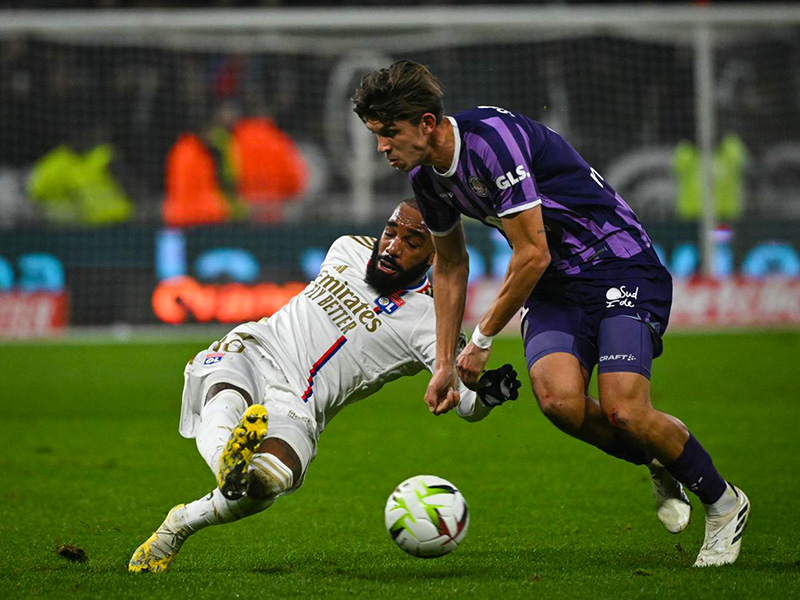 Soi kèo Toulouse vs Lyon lúc 3h00 ngày 16/3/2024