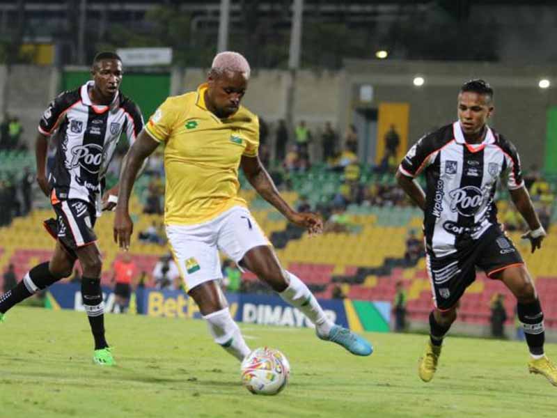 Soi kèo Bucaramanga vs Envigado lúc 4h00 ngày 25/3/2024