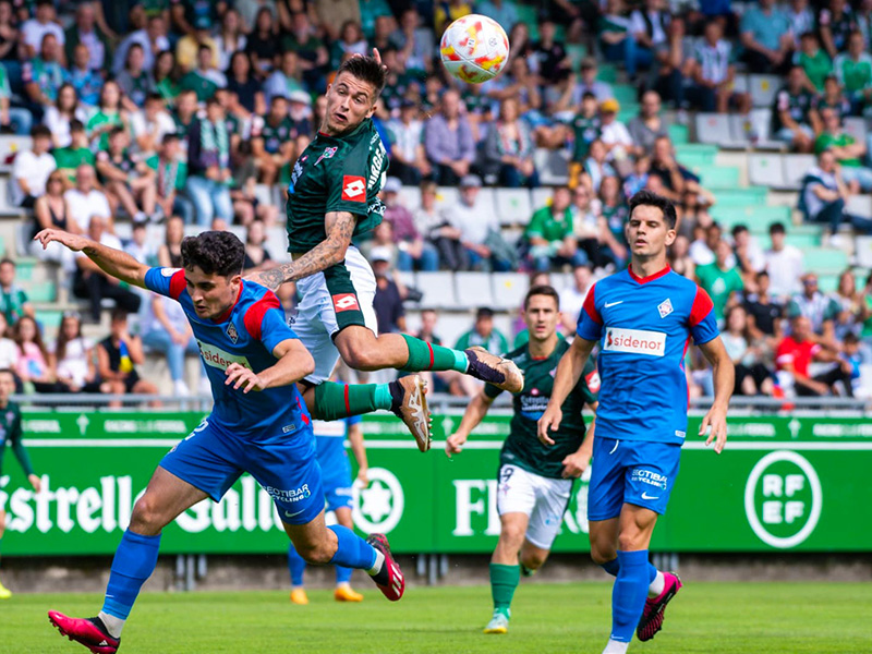 Soi kèo Amorebieta vs Racing Ferrol lúc 1h30 ngày 6/4/2024