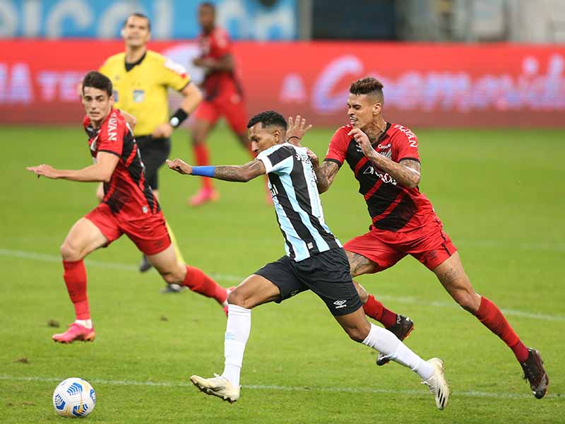 Soi kèo Gremio vs Paranaense lúc 5h00 ngày 18/4/2024