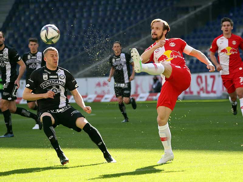 Soi kèo Salzburg vs Sturm Graz lúc 01h45 ngày 5/4/2024