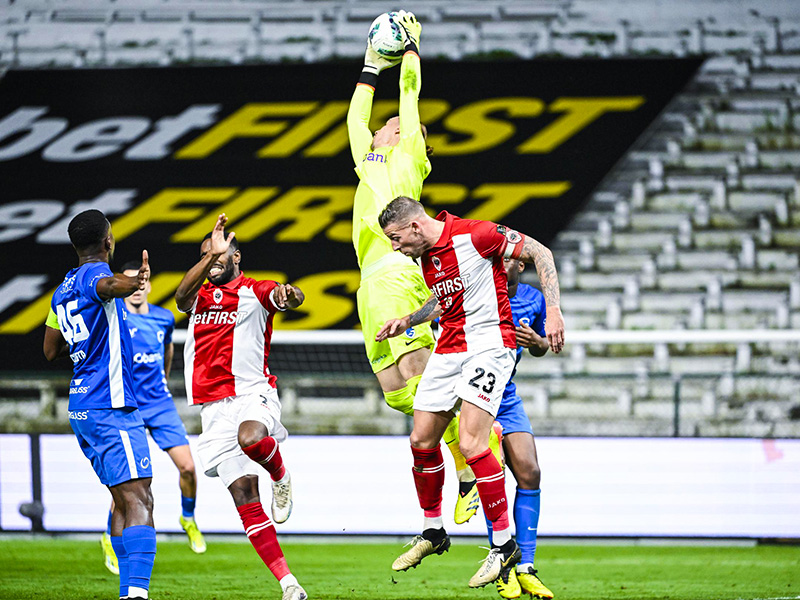 Soi kèo Genk vs Antwerp lúc 23h30 ngày 20/5/2024