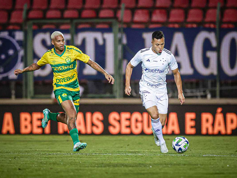 Soi kèo Cruzeiro vs Cuiaba lúc 5h00 ngày 14/6/2024