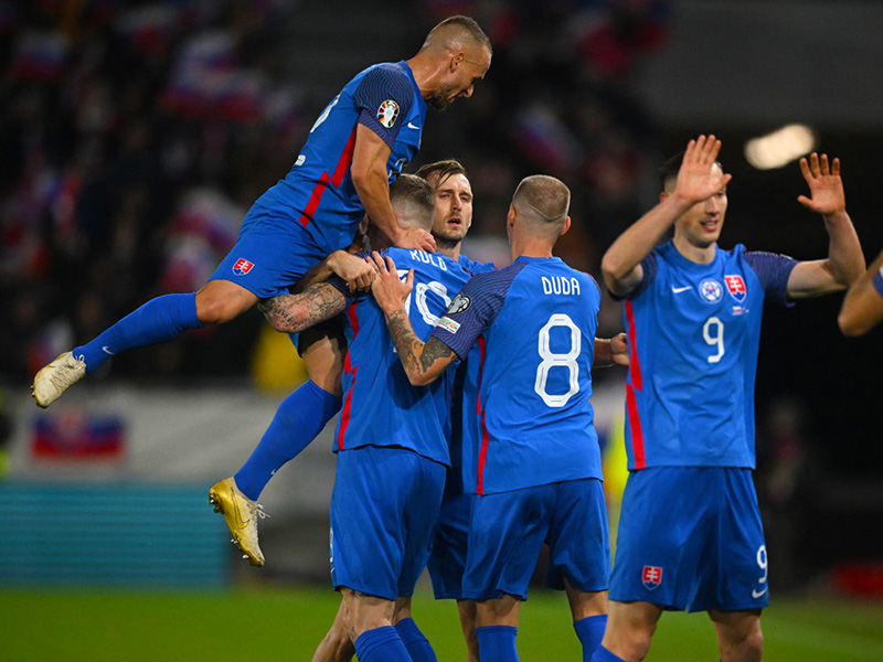 Soi kèo Slovakia vs Wales lúc 1h45 ngày 10/6/2024