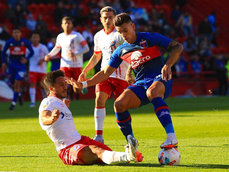 Soi kèo Argentinos Juniors vs Tigre lúc 4h45 ngày 19/7/2024