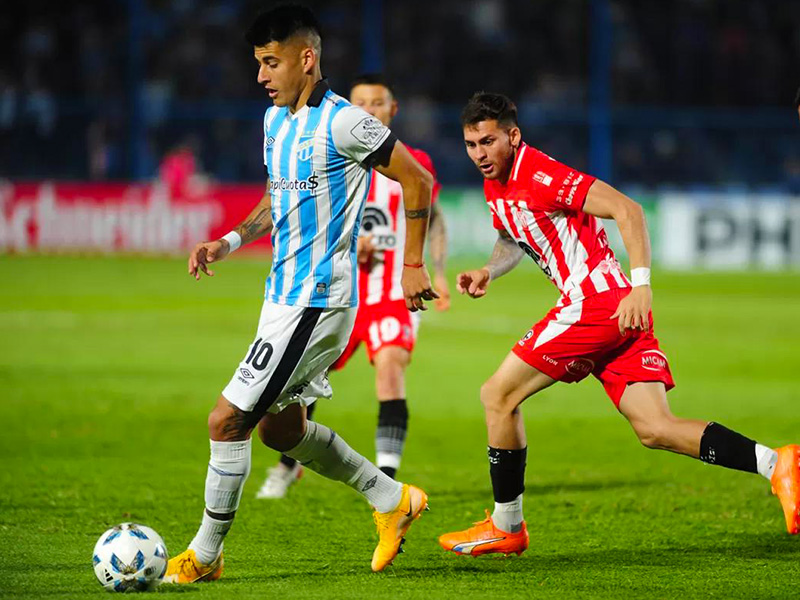 Soi kèo Barracas vs Atletico Tucuman lúc 1h00 ngày 30/7/2024