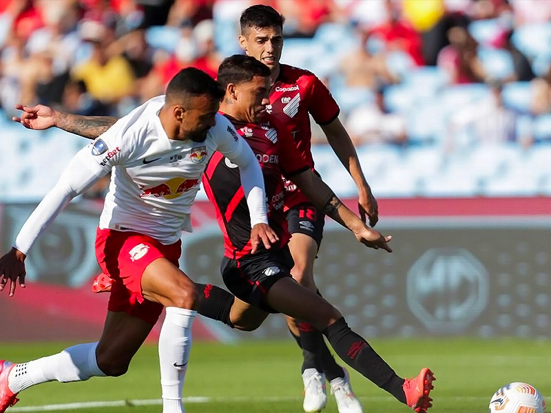 Soi kèo Bragantino vs Paranaense lúc 4h30 ngày 22/7/2024