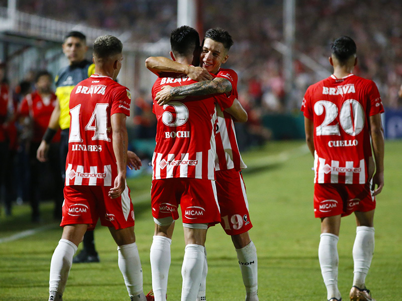 Soi kèo Instituto vs Boca Juniors lúc 6h30 ngày 29/7/2024