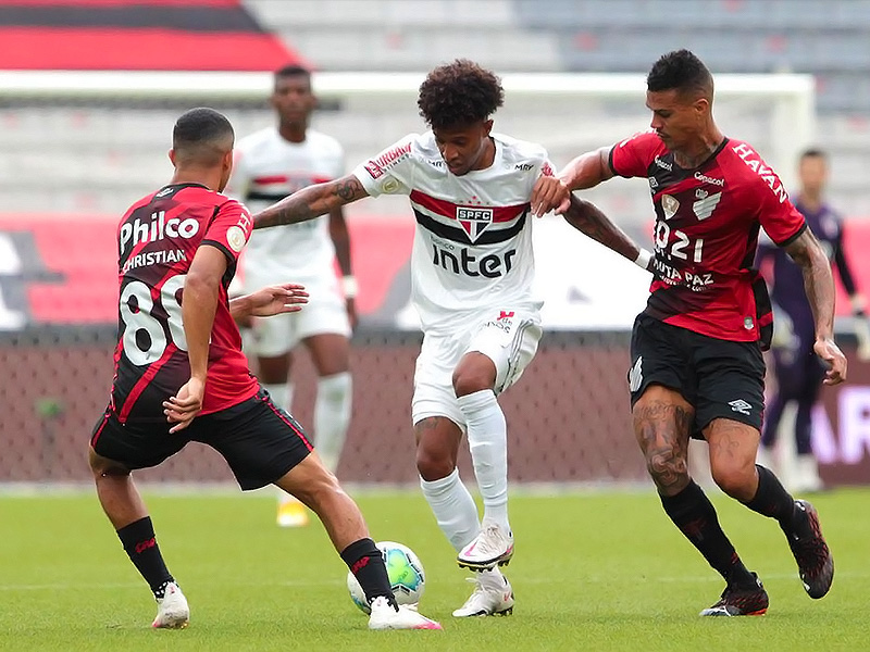 Soi kèo Paranaense vs Sao Paulo lúc 7h30 ngày 4/7/2024