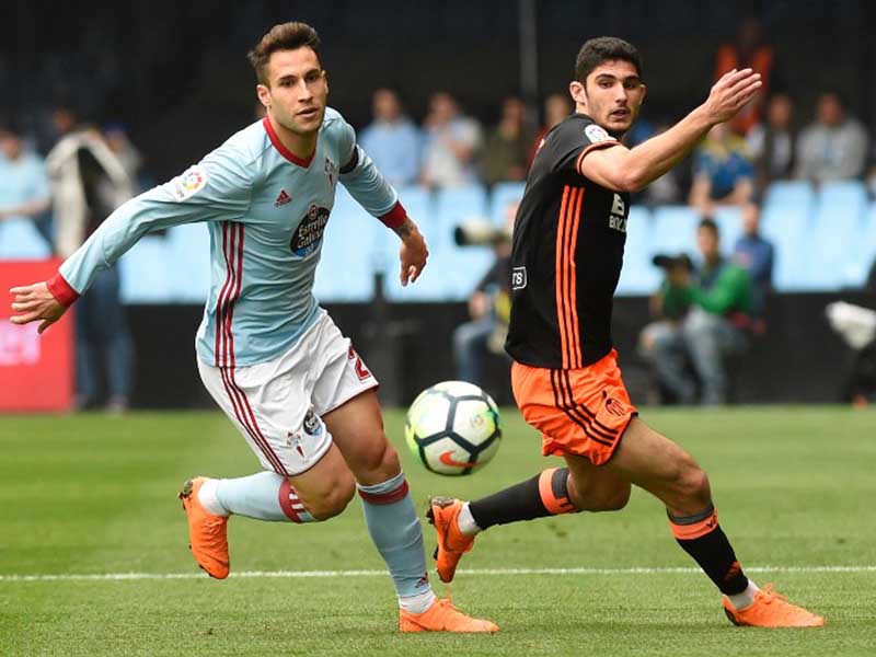 Soi kèo Celta Vigo vs Valencia lúc 0h00 ngày 24/8/2024