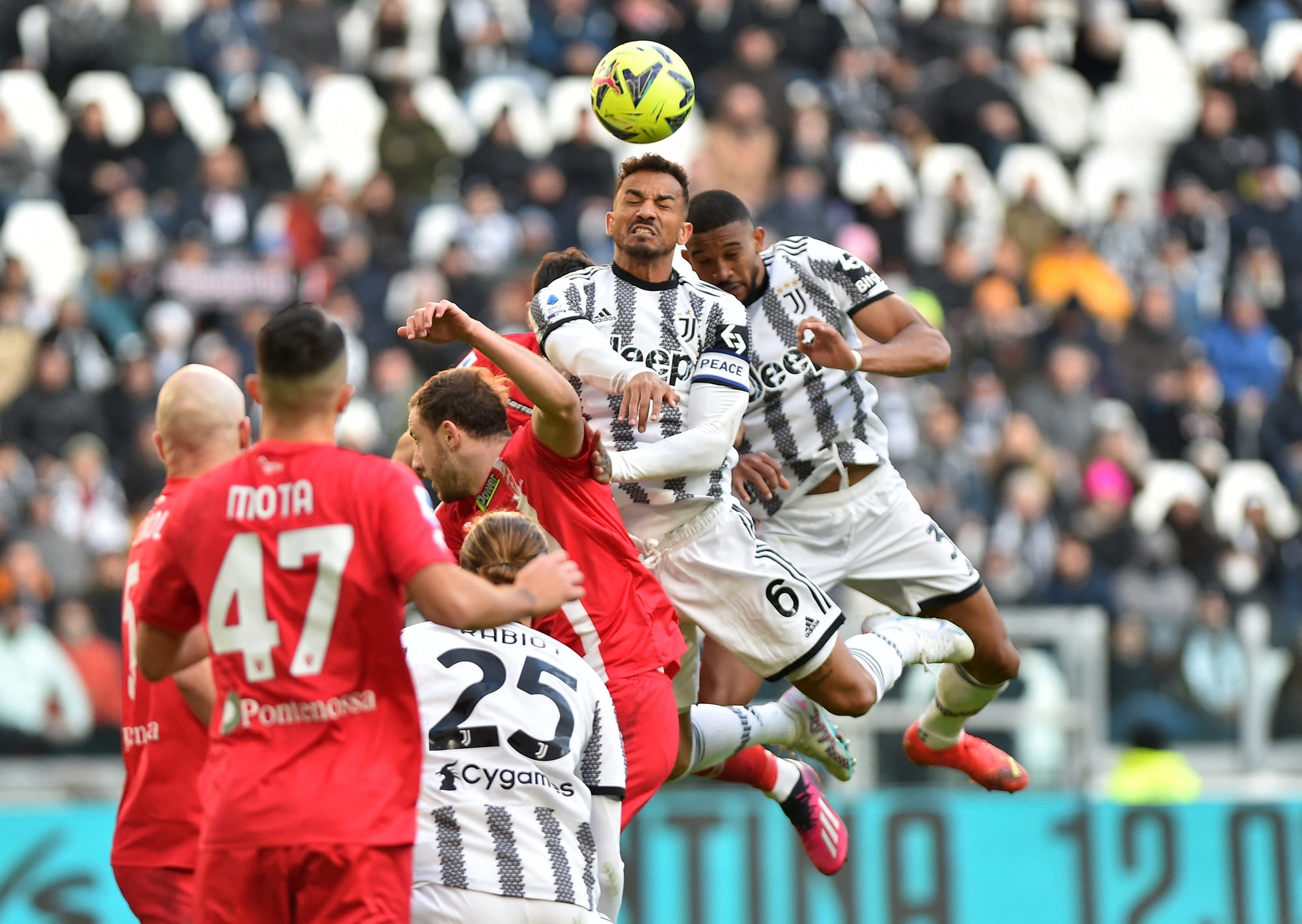 Soi kèo Juventus vs Monza ngày 27/4