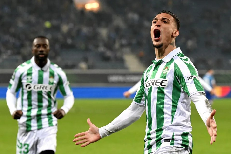 Soi kèo Betis vs Fiorentina ngày 2/5