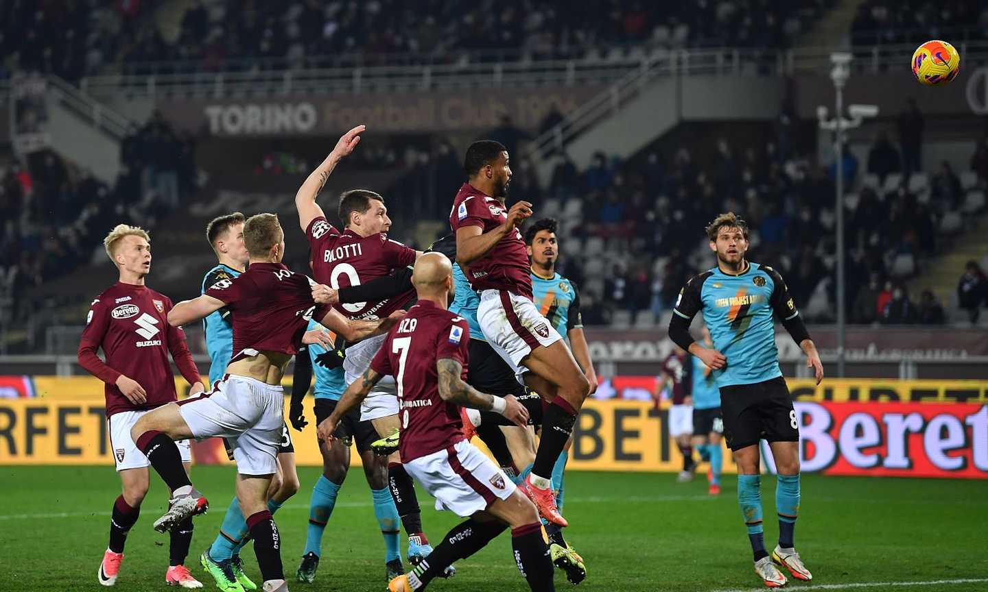 Soi kèo Torino vs Venezia ngày 3/5