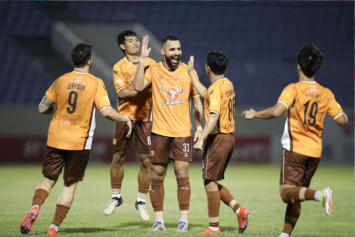 Soi kèo HAGL vs Quảng Nam