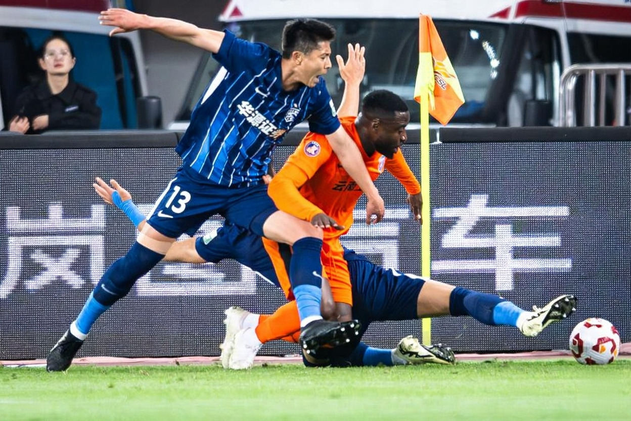 Soi kèo Wuhan Three Towns vs Qingdao West Coast ngày 18/7