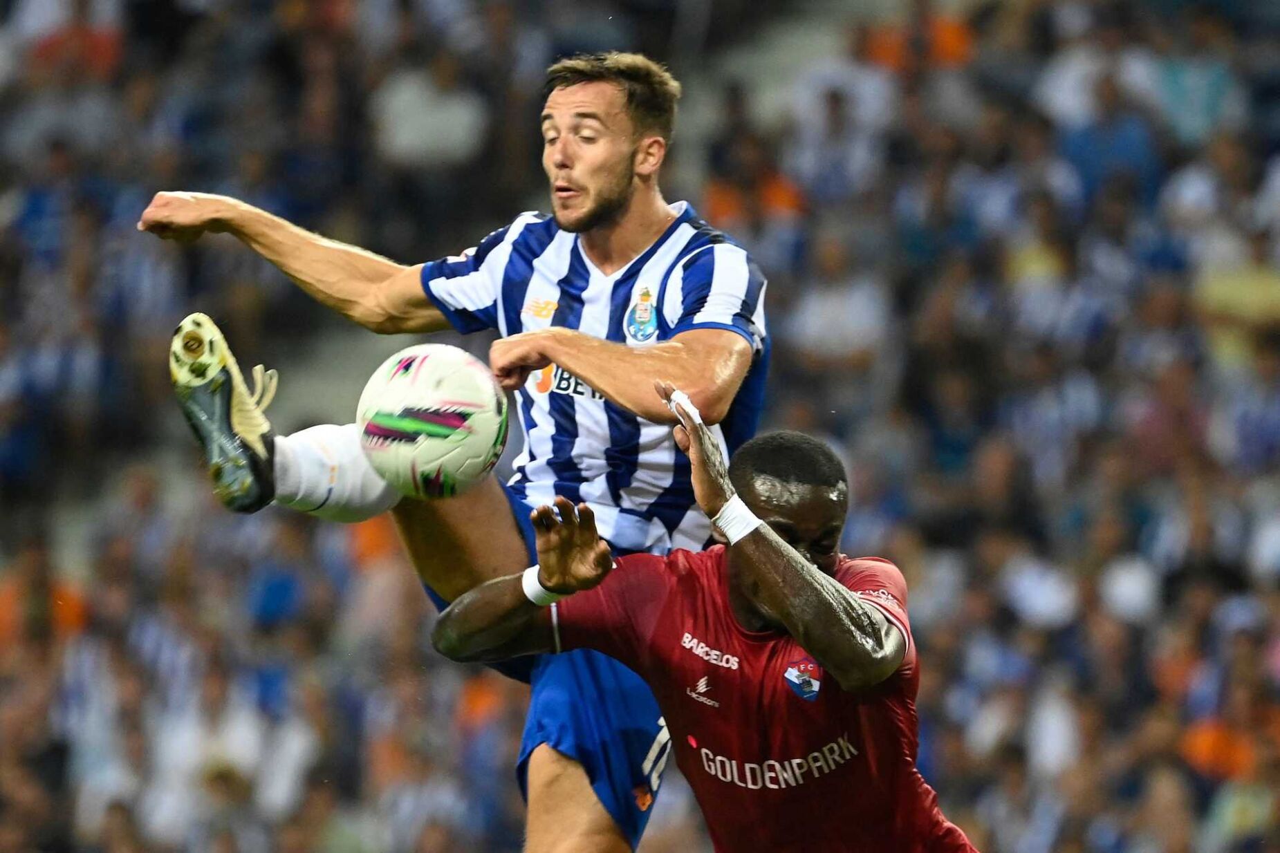 Soi kèo Gil Vicente vs Porto ngày 19/8