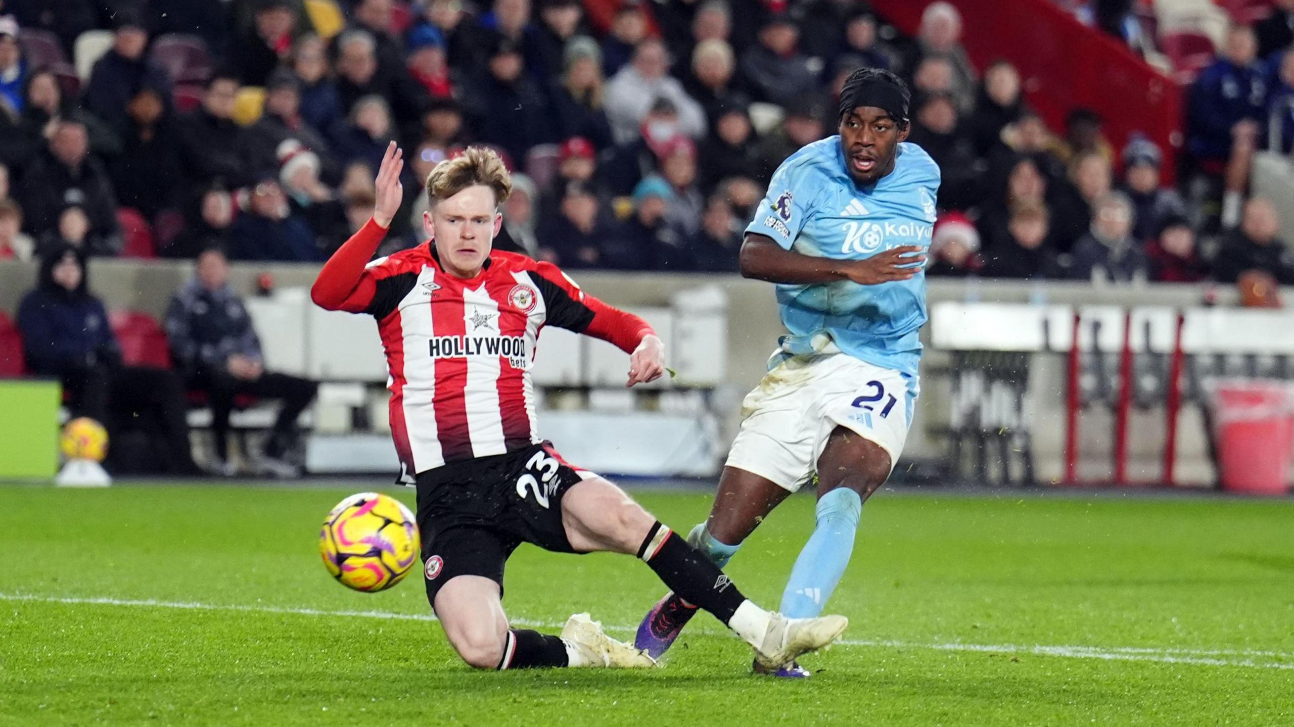 Soi kèo Nottingham Forest vs Brentford ngày 17/8