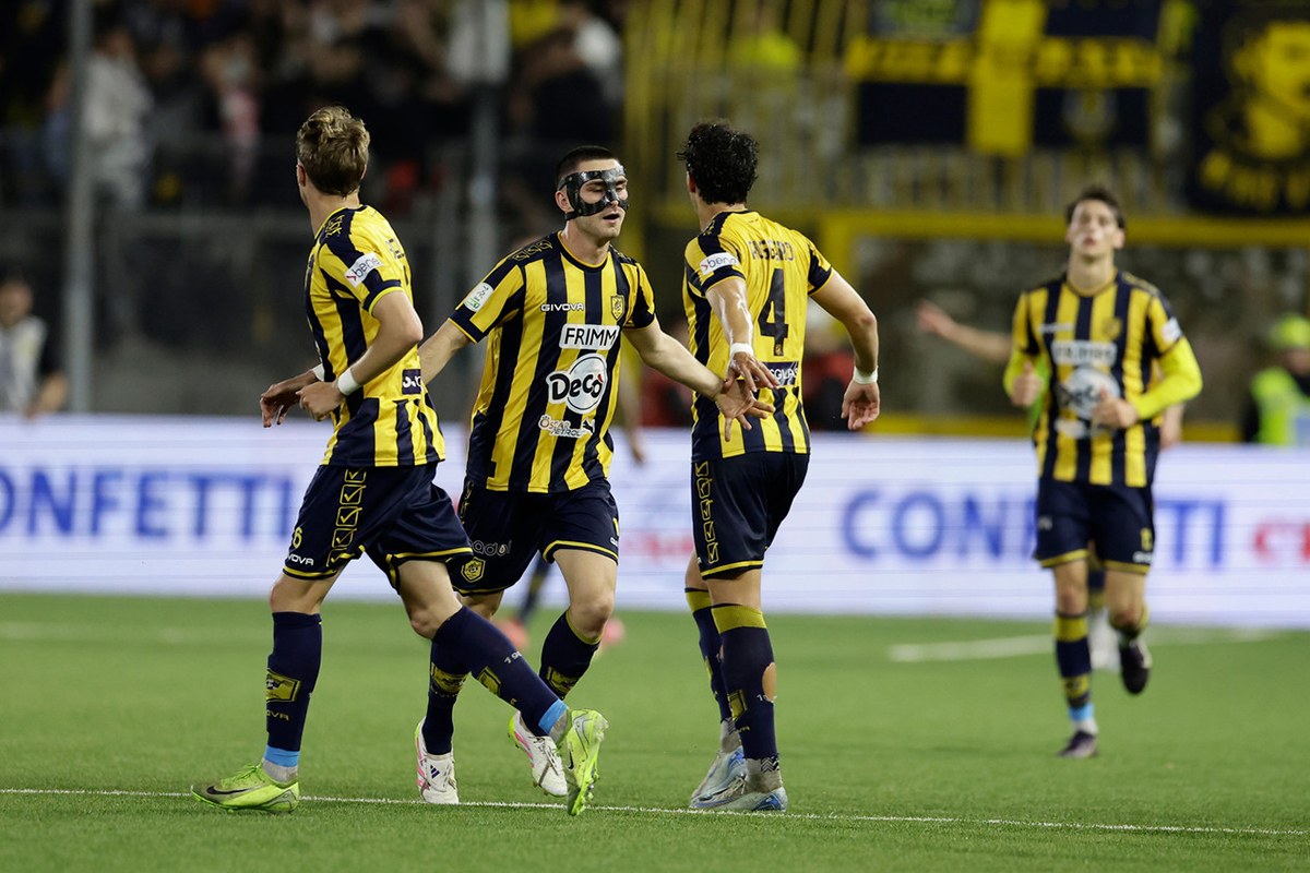 Soi keo Catanzaro vs Juve Stabia