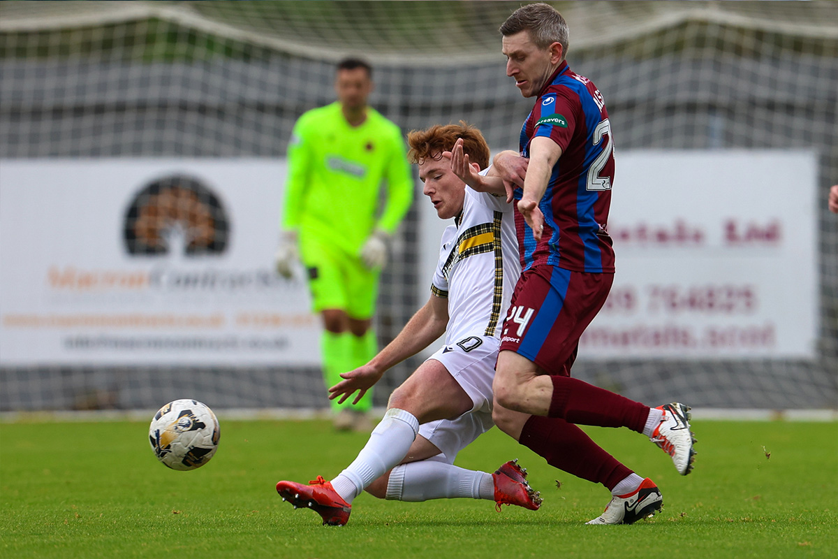 Soi keo Dumbarton vs Stenhousemuir