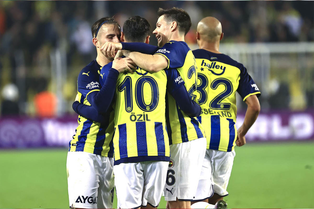 Soi keo Fenerbahce vs Aston Villa