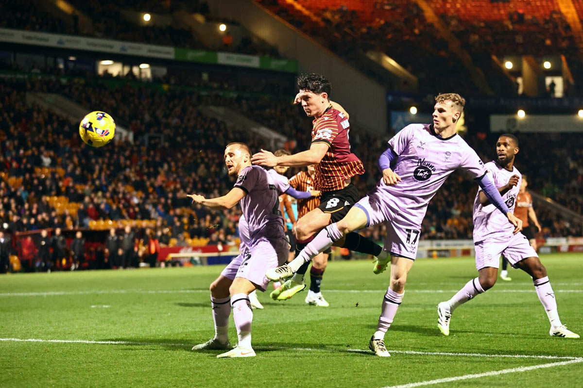 Soi keo Lincoln vs Bradford